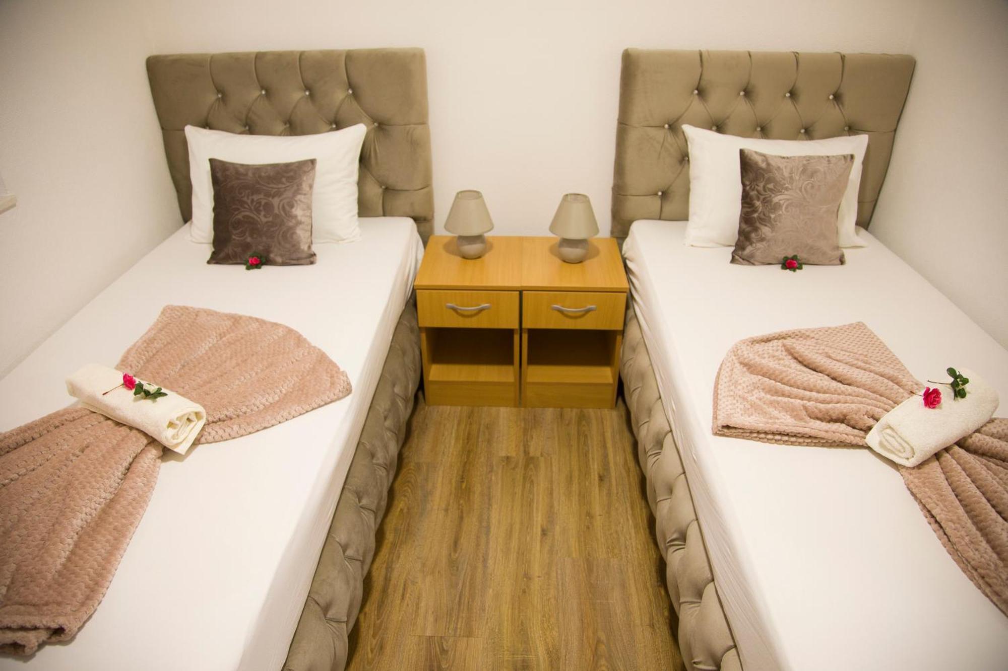 Bise Resort Blagaj Rum bild